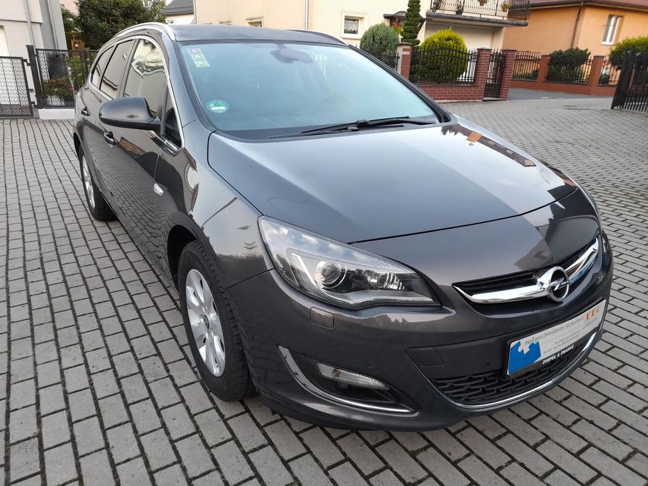 Opel Astra Opel Astra J Lift 1.6 disel 2016r 6 biegow Navi Kamera Tempomat