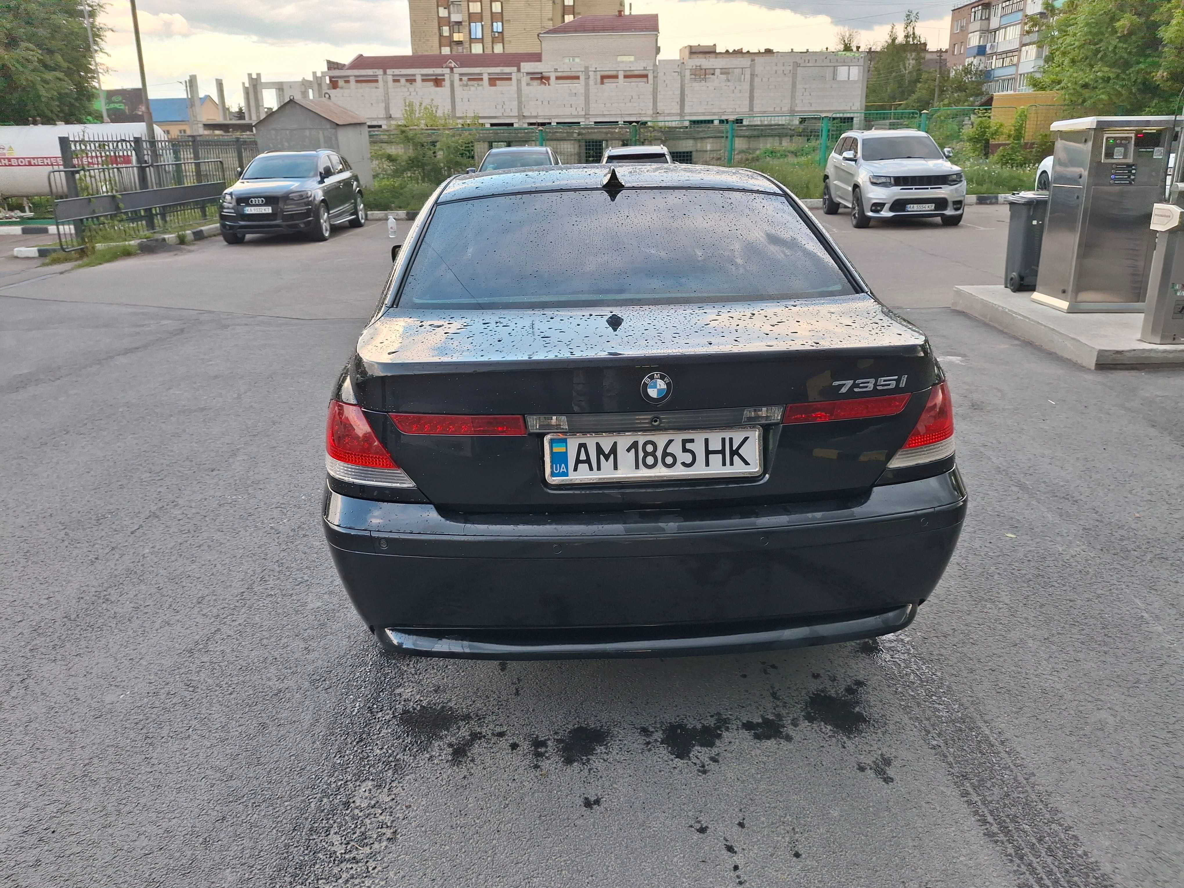 Автомобіль бмв е 65