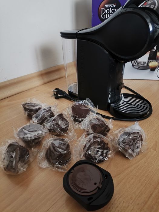 Ekspres na kapsułki DeLonghi Nescafé Dolce Gusto GenioS PLUS GWARANCJA