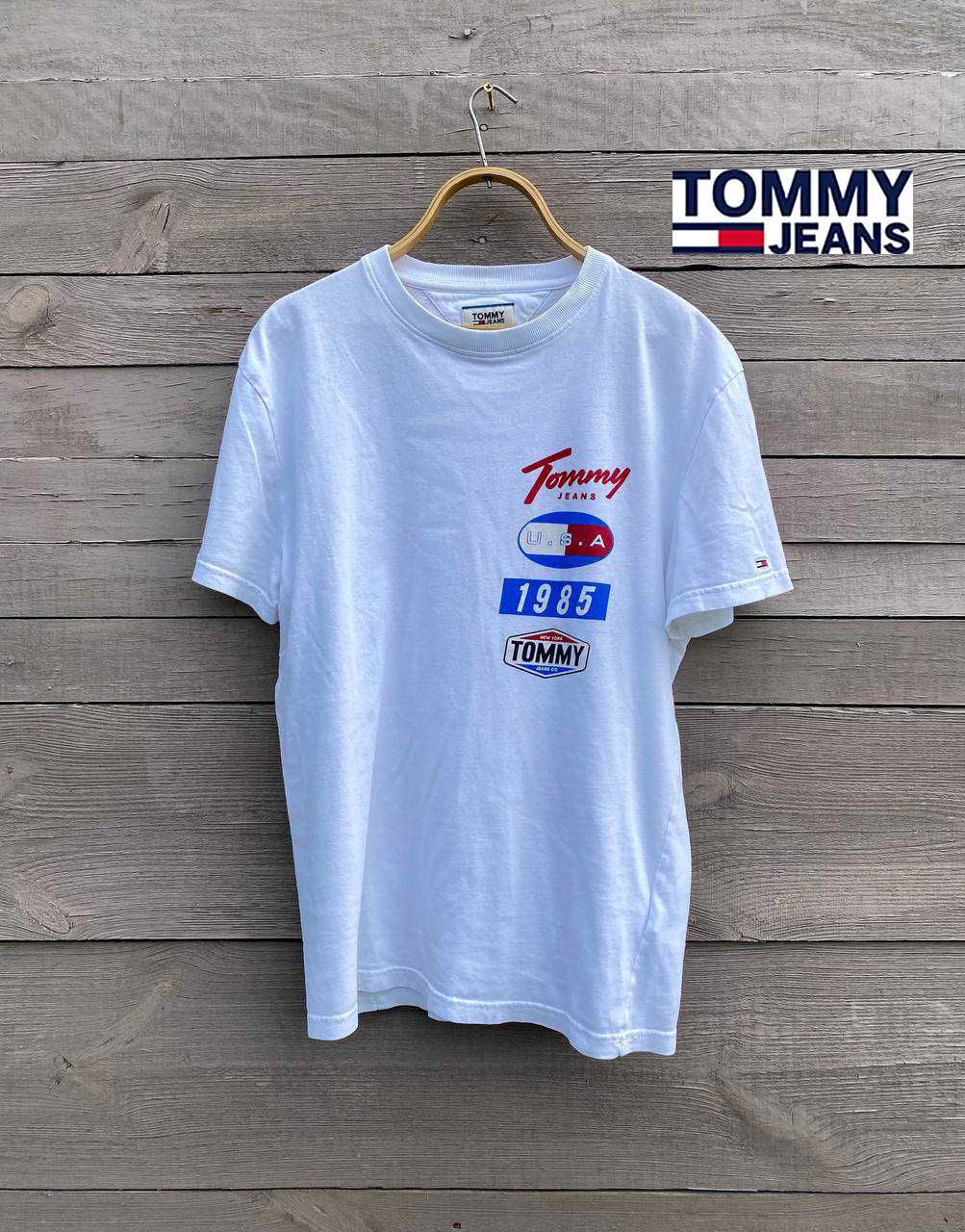 Біла футболка з лого Tommy Jeans