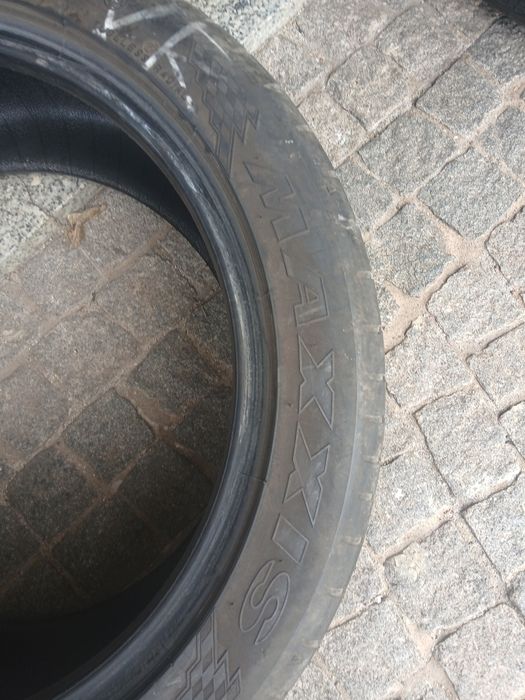 2 pneus 235 45 r17 maxxis
