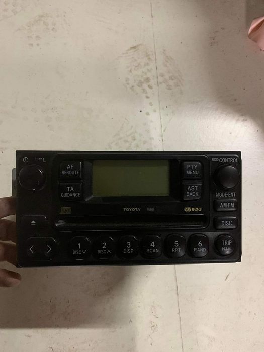 RADIO TOYOTA AVENSIS VERSO 1995-2006/RAV4 2000-2005