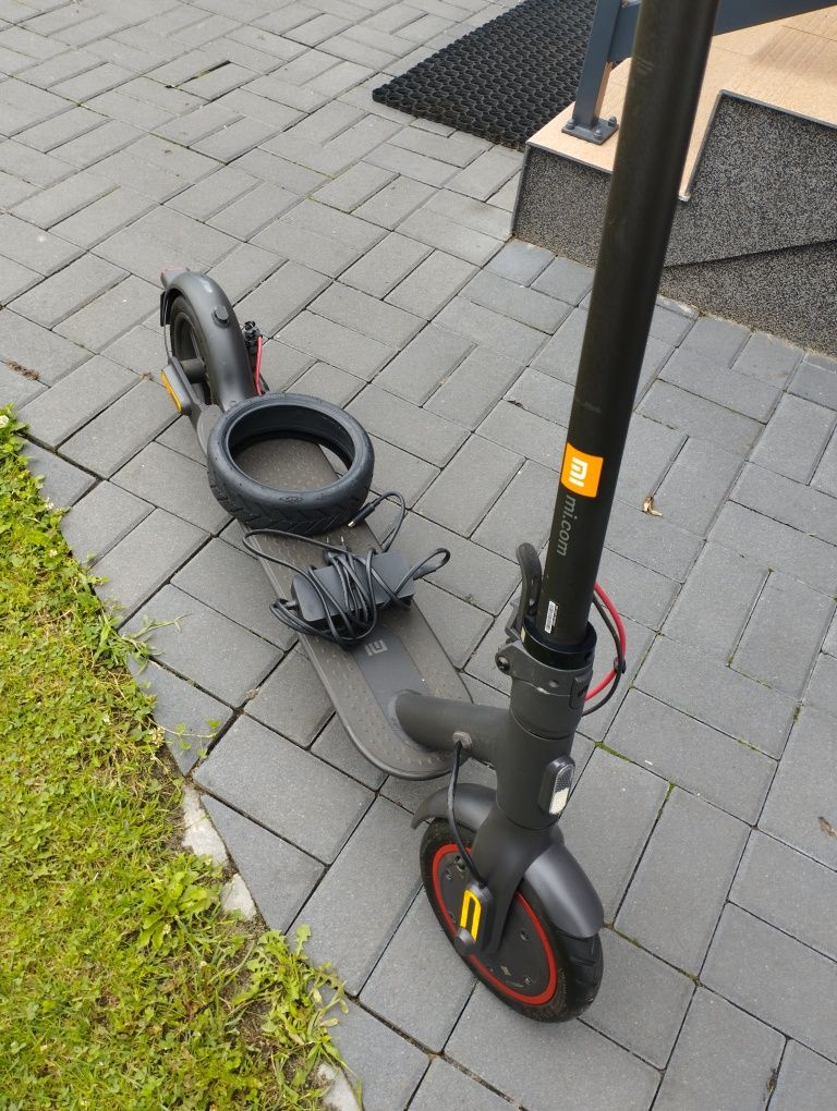 Hulajnoga elektryczna Xiaomi Mi Pro2