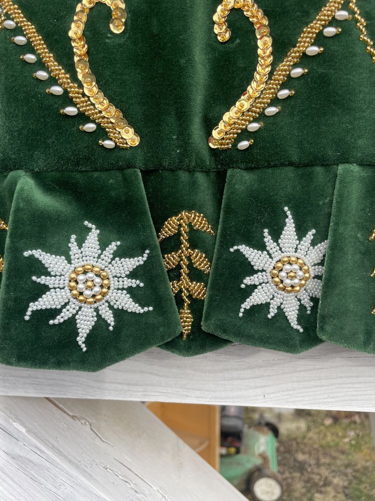 Przesliczny gorset goralski nowy
