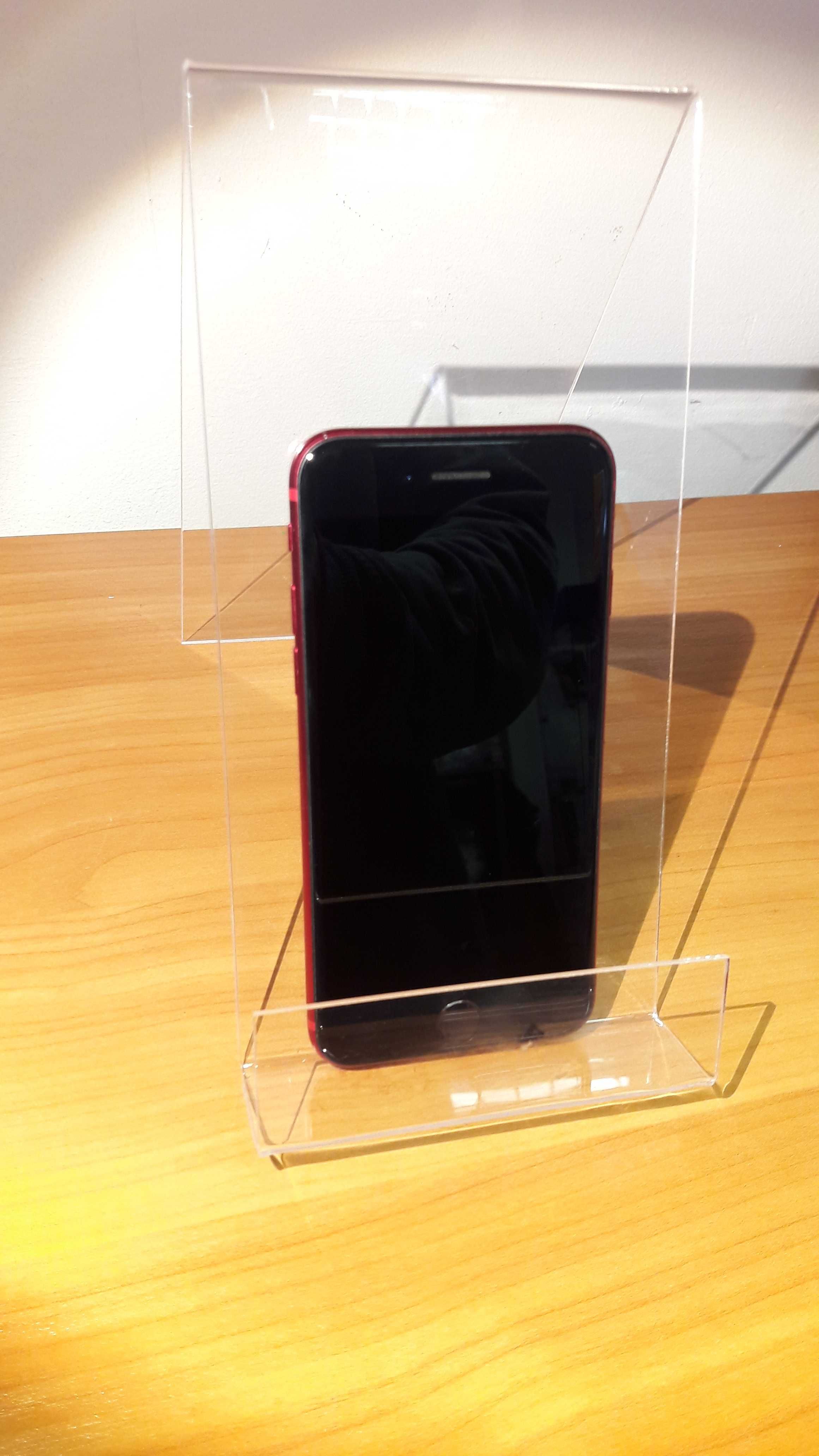 iPhone SE 2020 RED