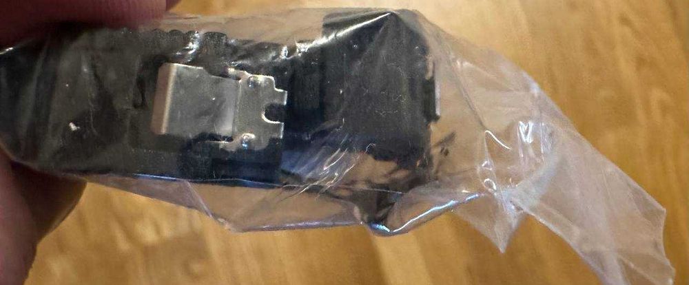 Кабель для підʼєднання накопичувачів інформації  для SATA 3.0
