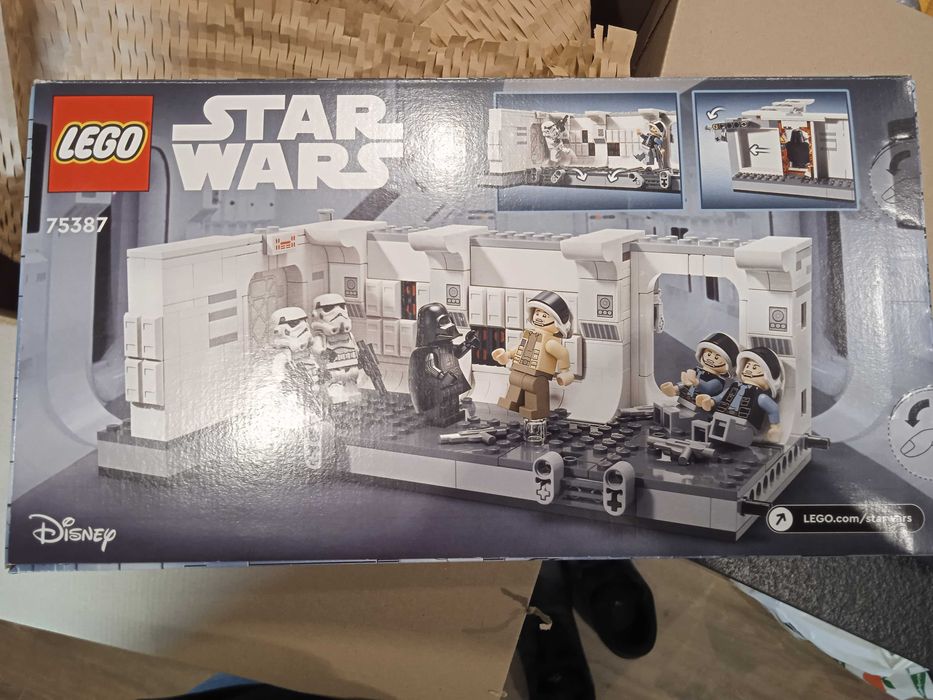 LEGO Star Wars 75387 – Boarding the Tantive IV – Novo e Selado