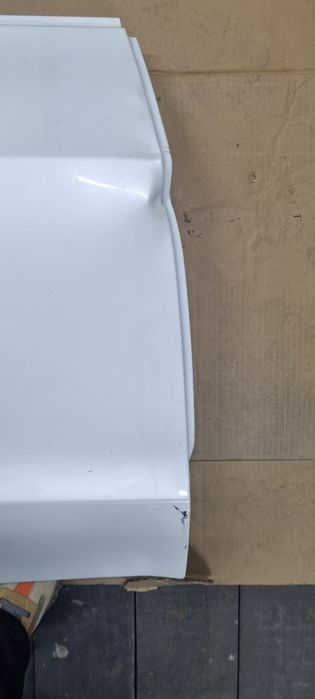 Задняя правая дверь Tesla model 3