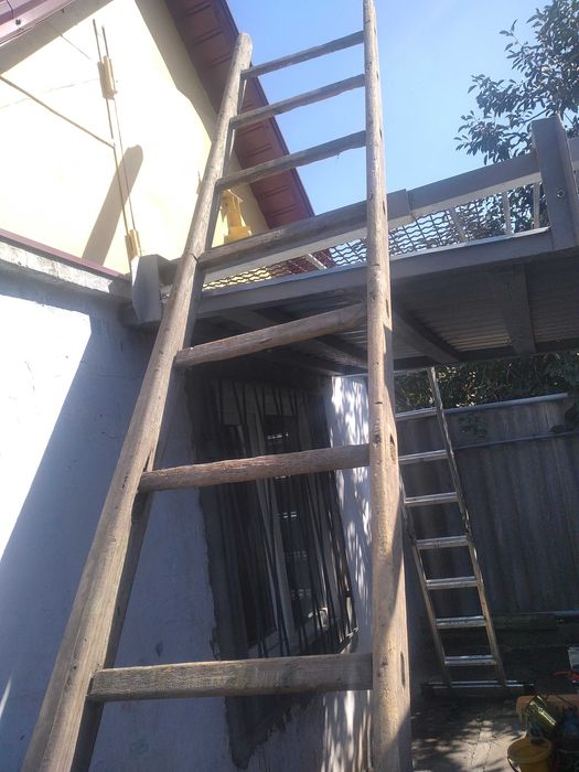 Лестница деревянная приставная