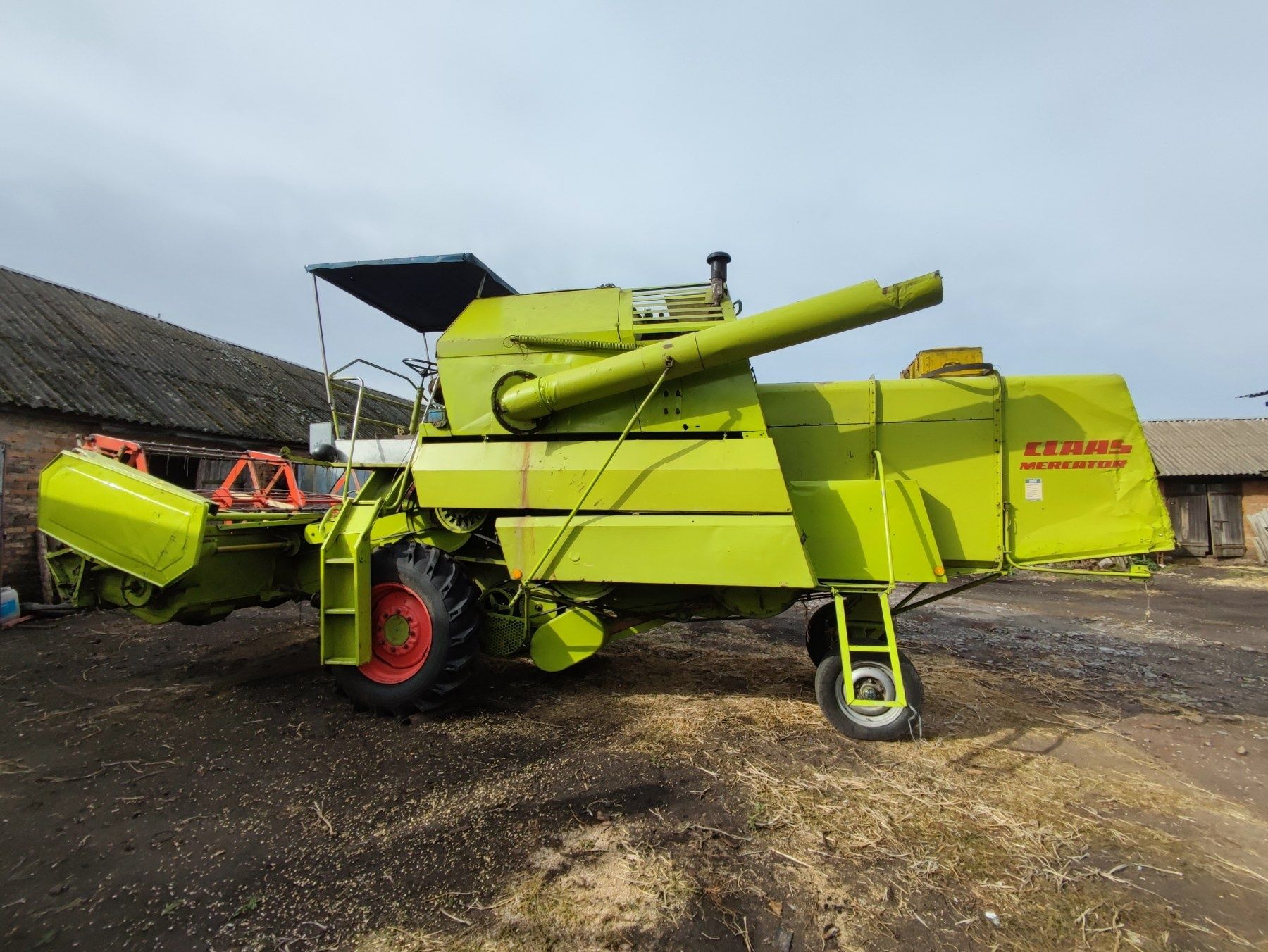 комбайн Claas Mercator 50 в гарному стані