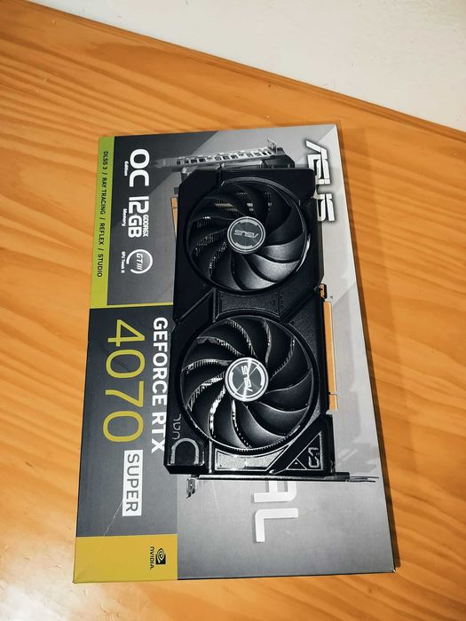 Gráfica RTX 4070 Super 12GB