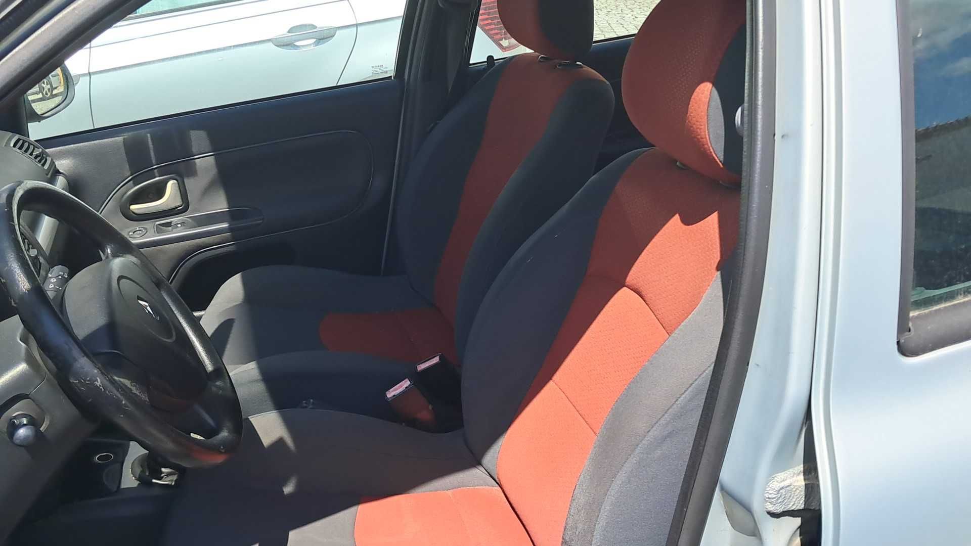 Renault Clio 1.5 dci 65 cv