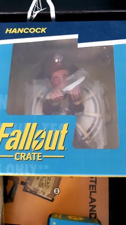 Promocja zabawka Fallout Edycja kolekcjonerska figurka szalik