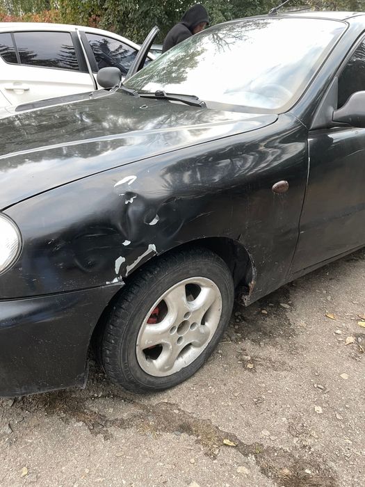 DAEWOO LANOS машина 1,5