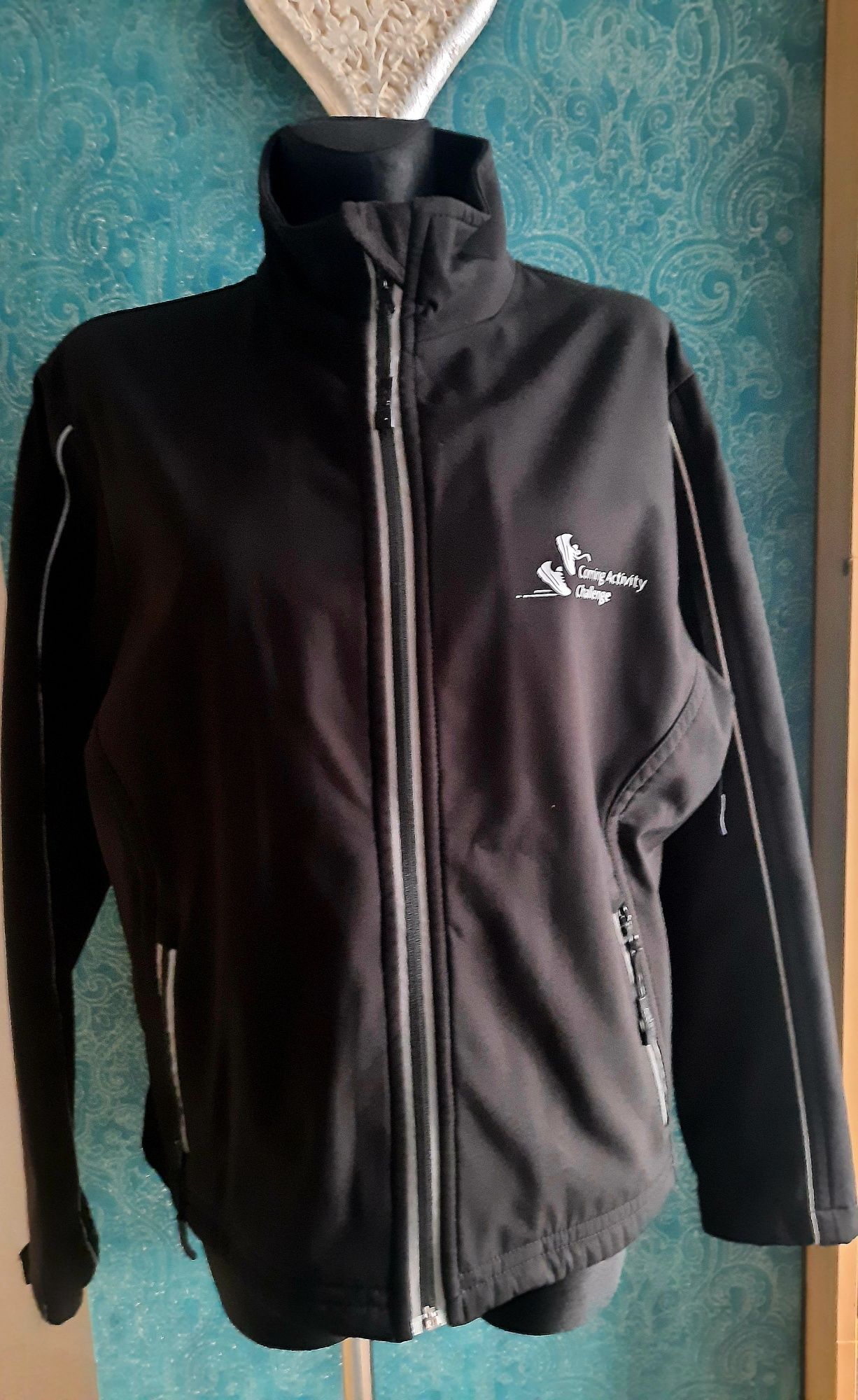 Czarna, damska kurtka typu softshell XL Adler