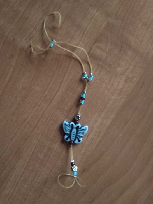 Bransoletka na nogę i duży palec