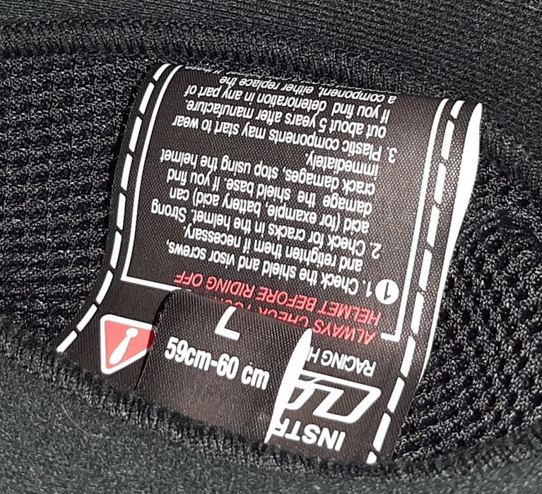 Шолом мотоциклетний