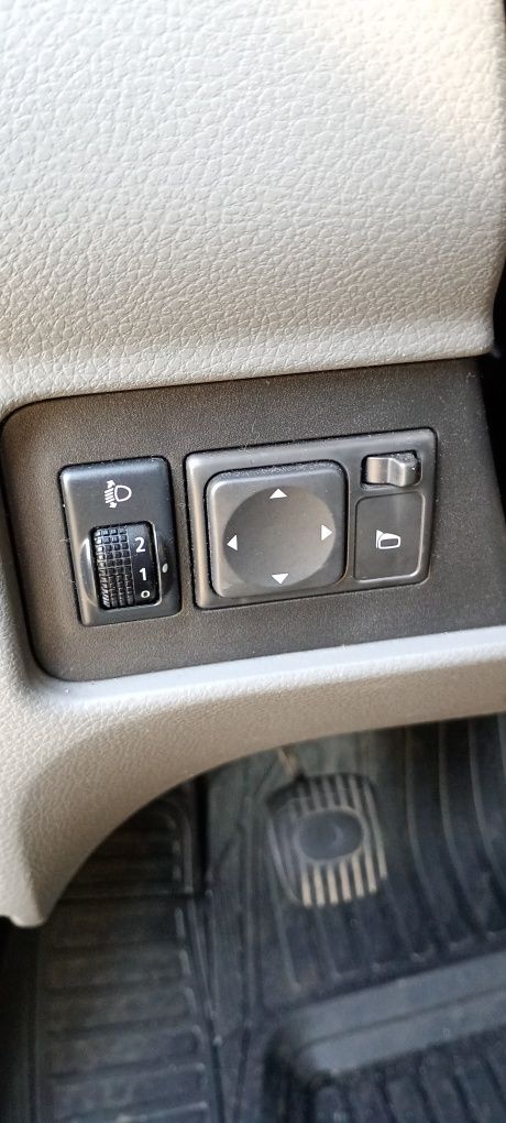 Nissan NV200 2011