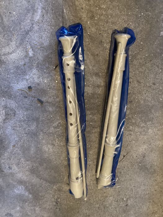 Two flutes in packaging64550239926529120