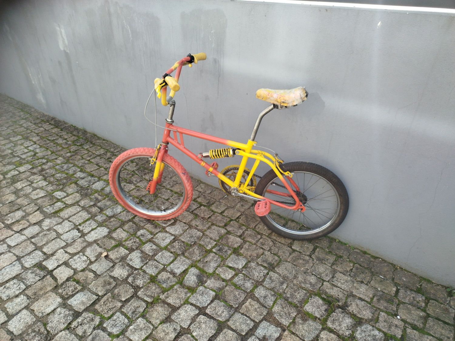 Bmx anos 80 com amortecedor