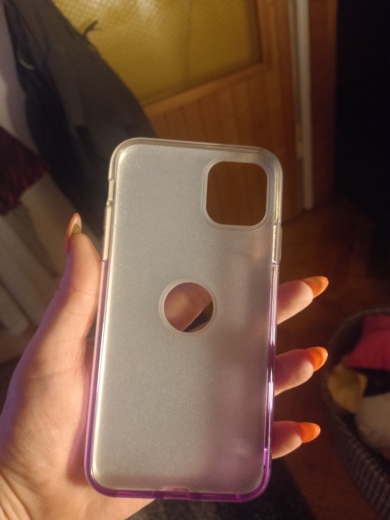 Sprzedam etui iphone 11 pro max