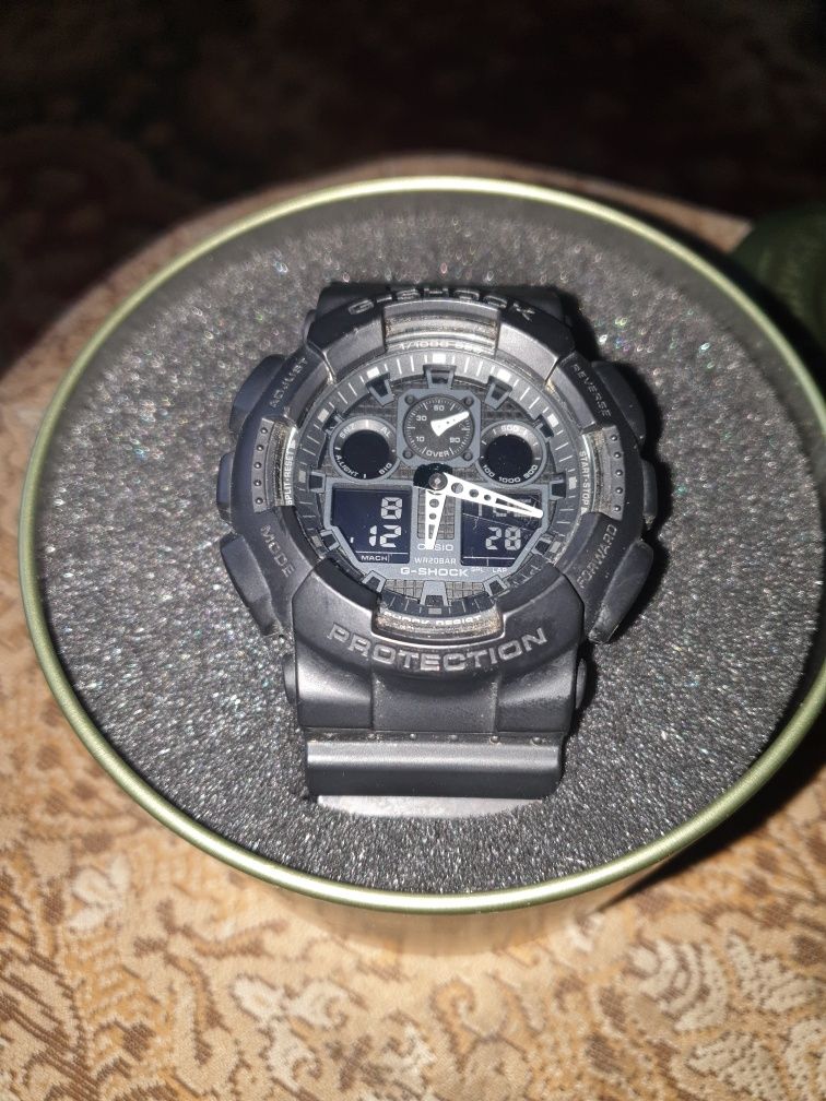 Casio G-SHOCK GA-100 Super stan