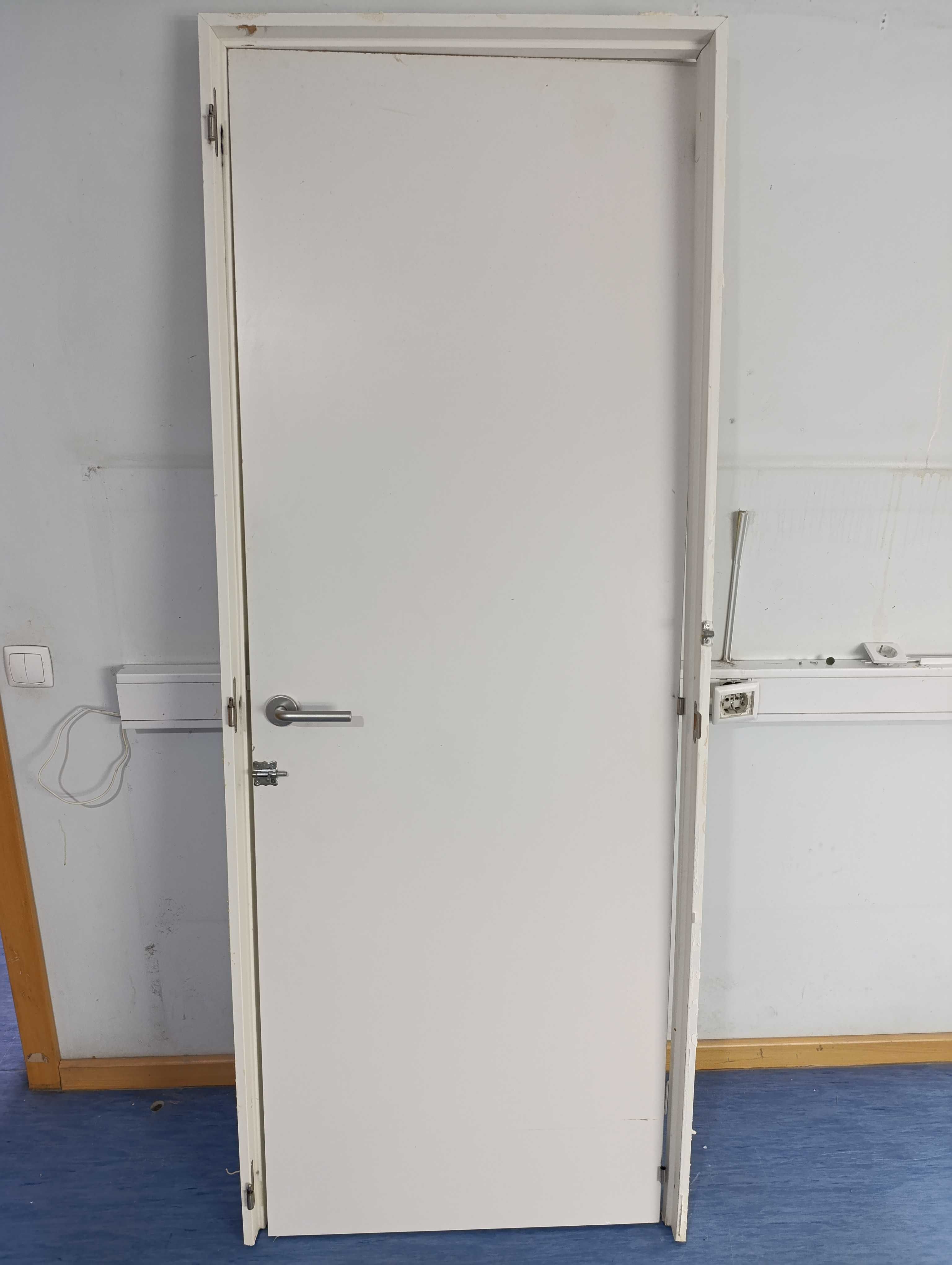 porta com fechadura