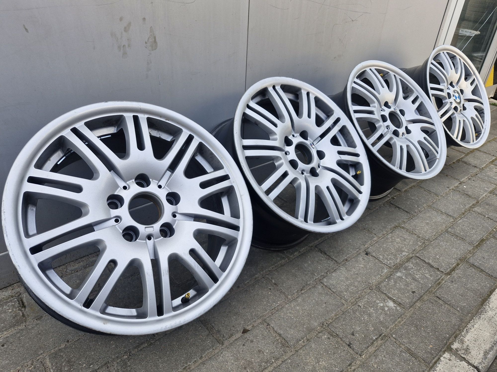 Диски R 17 5 120 BMW T5