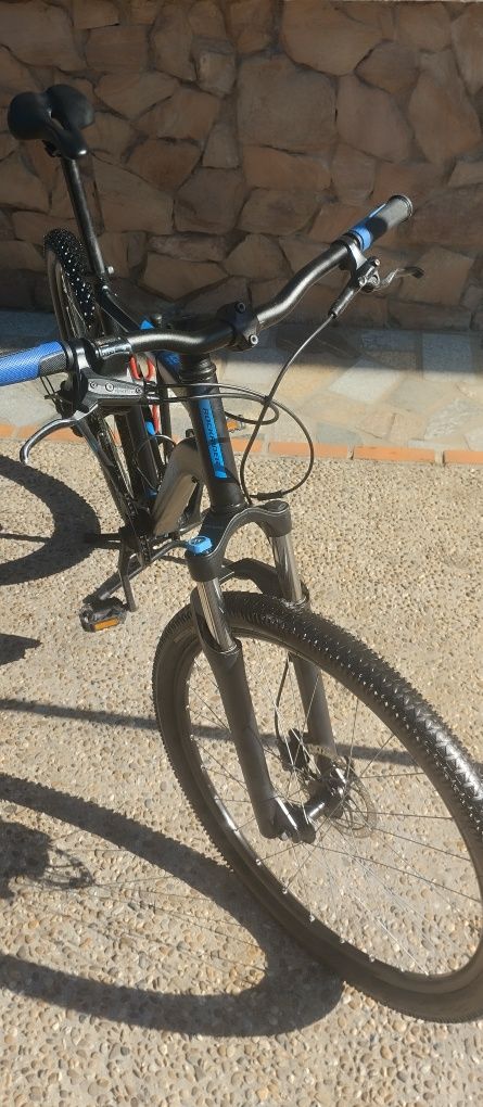 Rockrider st120 com travões hidráulicos