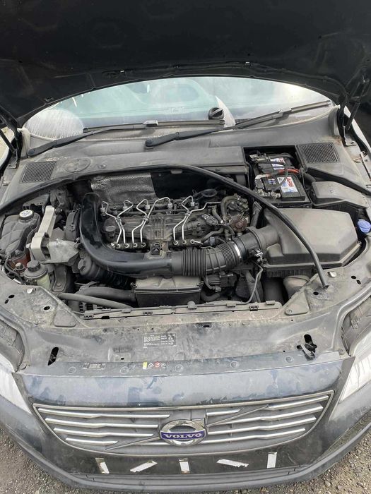 volvo V70 III D3 163KM manual  20012r. 481-16 NA CZĘŚCI