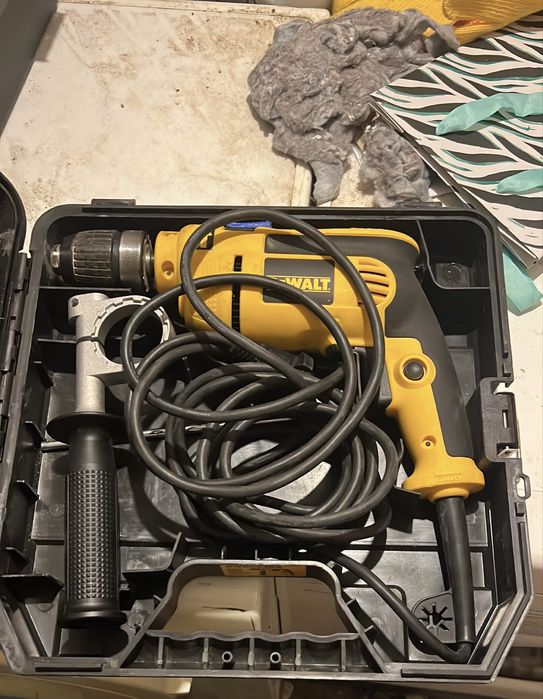 Conjunto berbequim e rebarbadora Dewalt