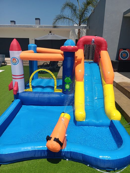 Insuflável de água / tranpulin