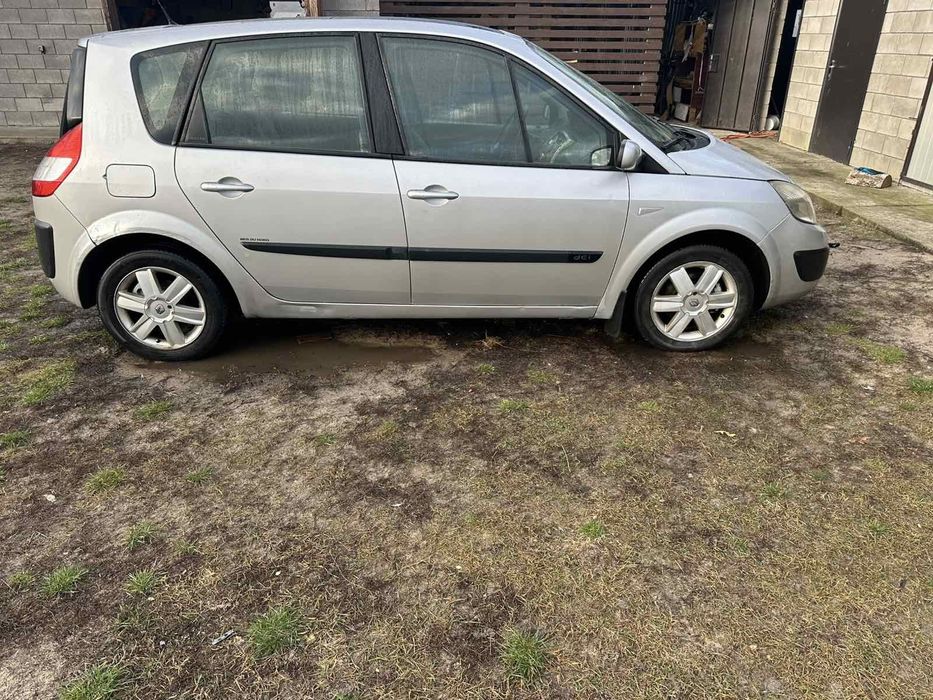 Продам Рено сценік 2 2006 рік.  1,5 дізель