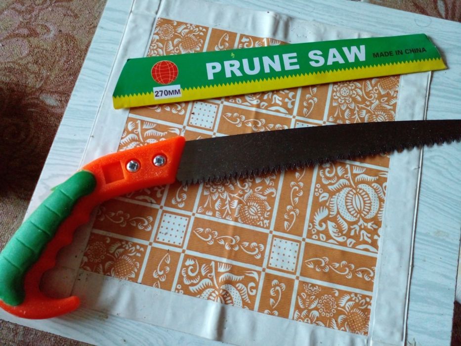 Современная  Садовая ножовка