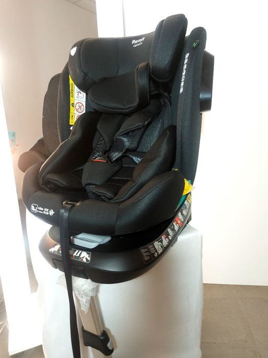 Автокрісло модель 2025 року  CARRELLO REVLON з оновленим Европейським