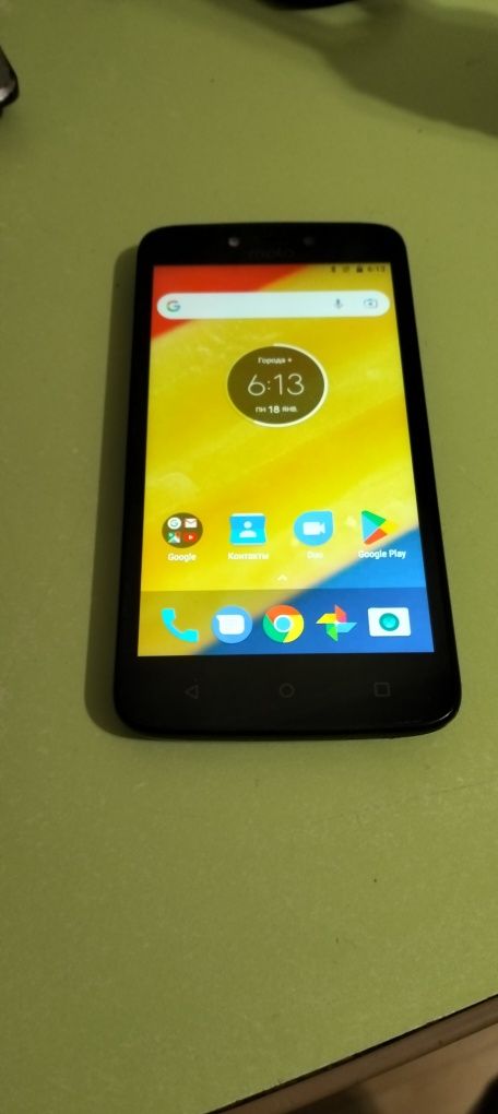 Смартфон Motorola Moto C Plus XT1723 16 Gb/2 Gb, black.