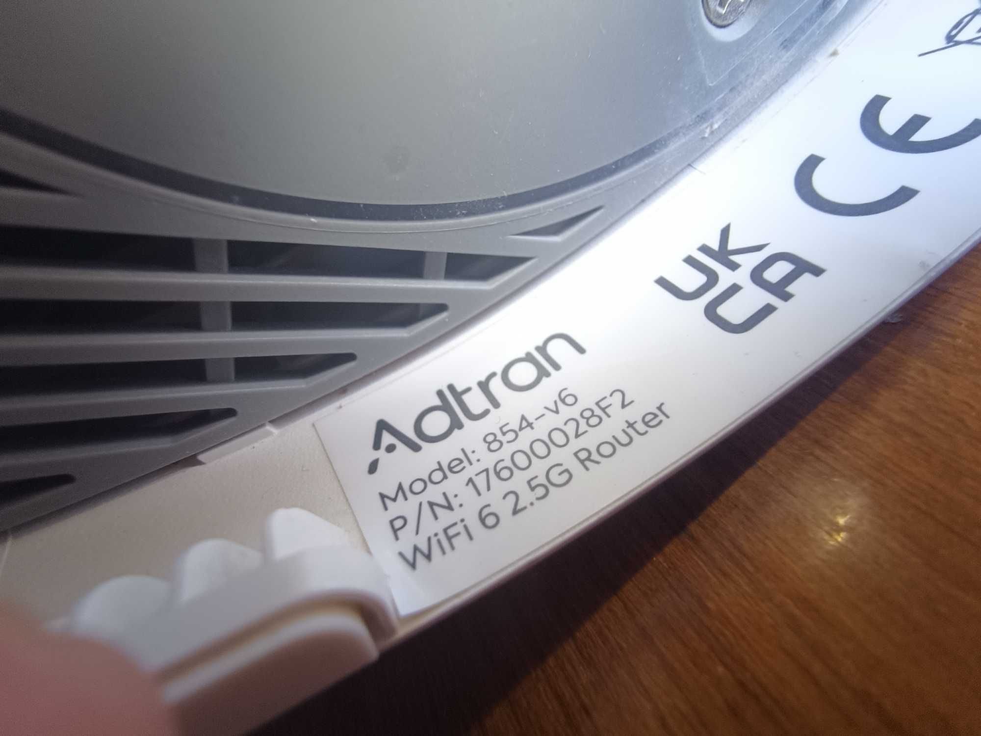 Adtran 854-v-6 SDG
Двохдіапазонний Wi-Fi 6 Mesh Ethernet + шлюз