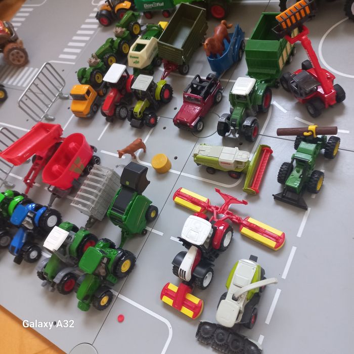 Siku traktory przyczepy zestaw