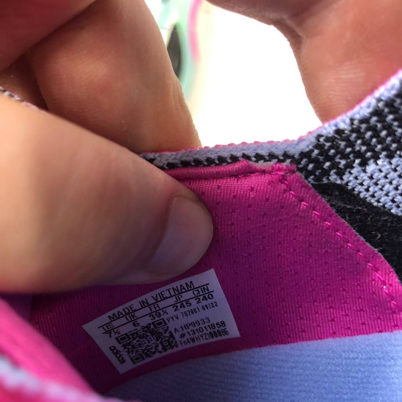 HP9933 нові оригінал adidas ultraboost 22 light primeknit performance