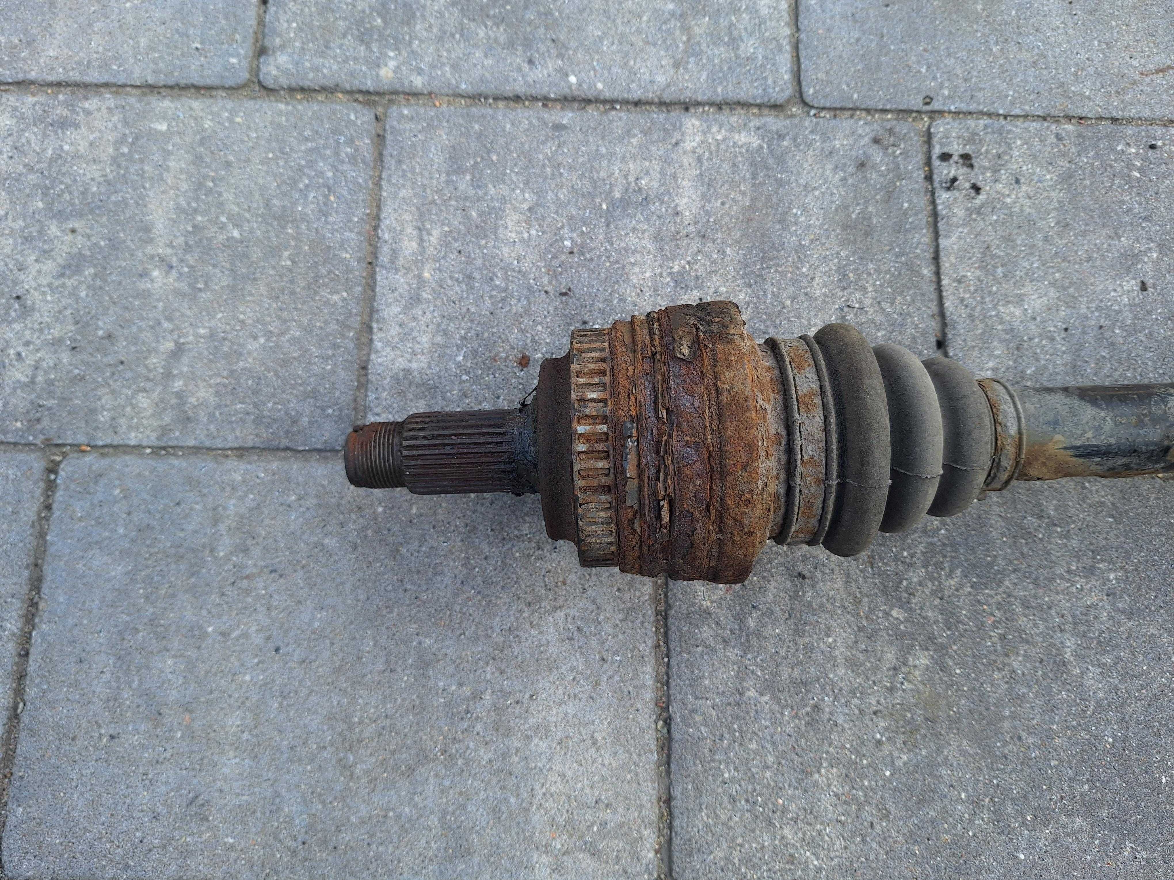 Półoś napędowa LEWA / strona kierowcy BMW e36 e46 R6 320d duża głowa