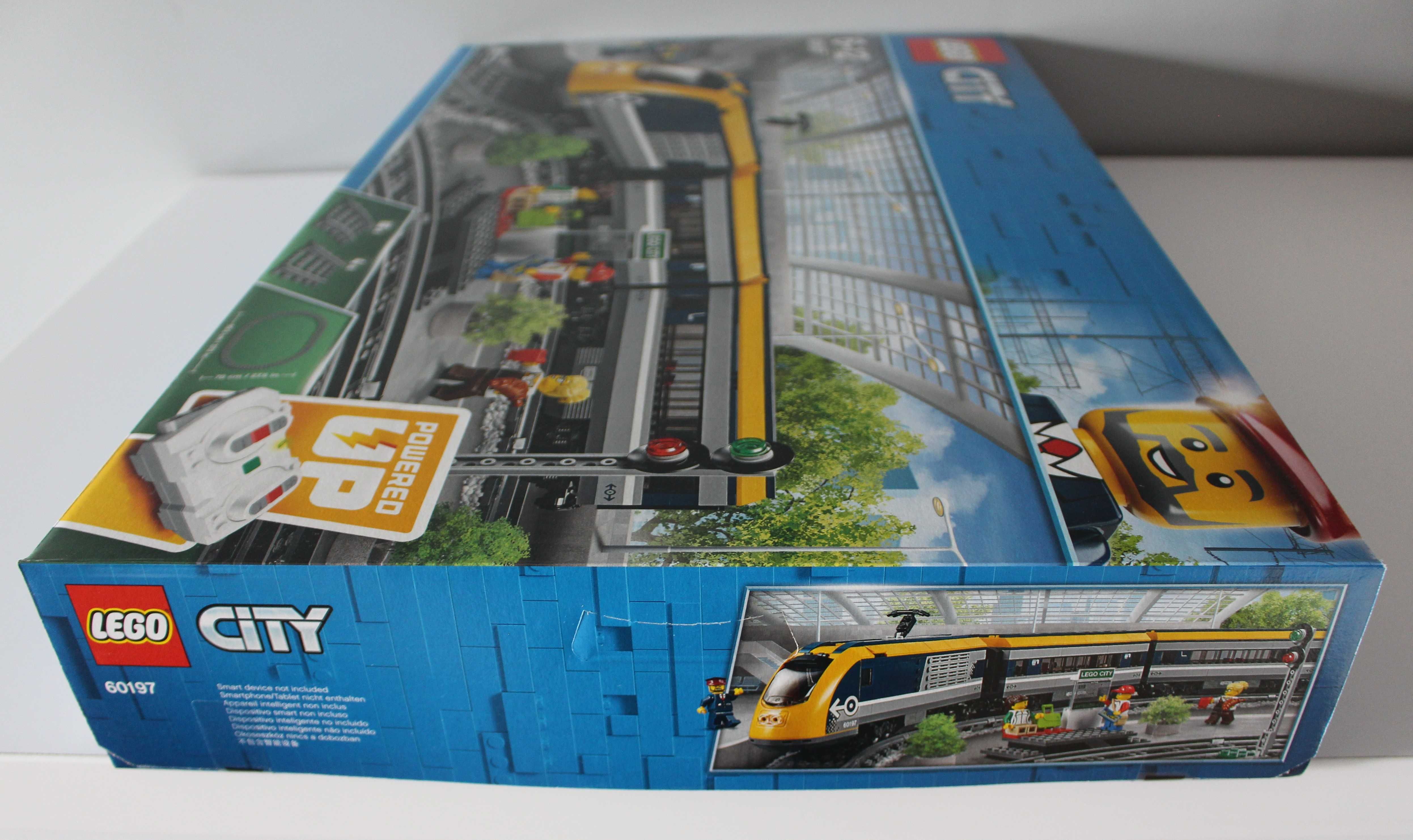 Lego 60197 City pociąg pasażerski