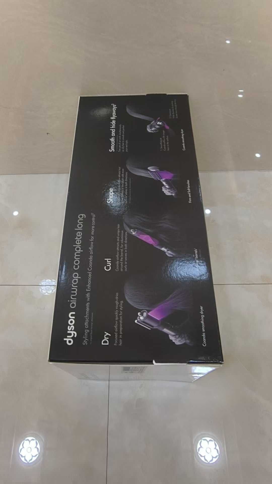 D yson Airwrap Multi-Styler Complete HS05