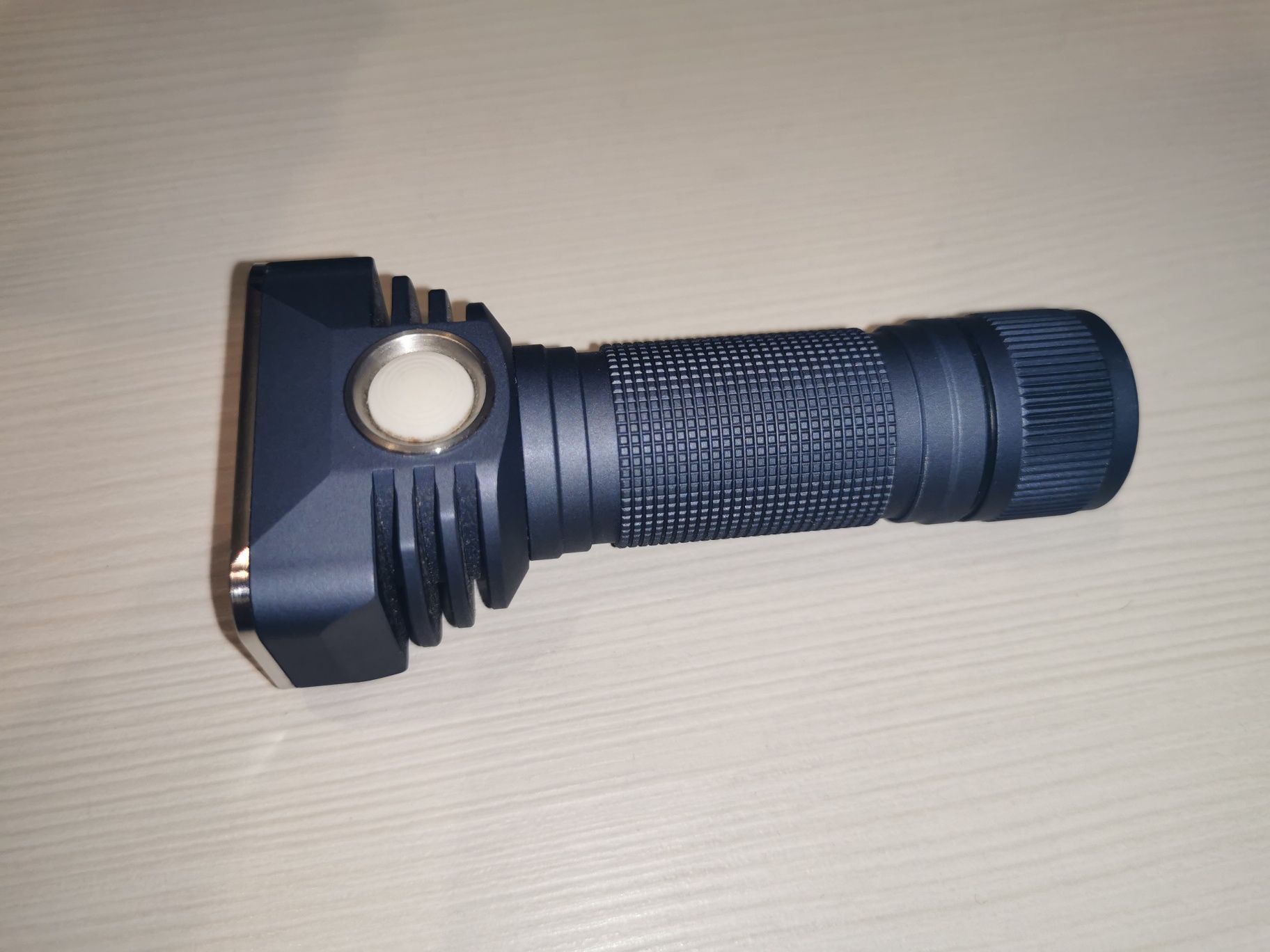 Emisar DT8 MOD LH351D 4000K