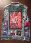 Colete com patches heavy metal