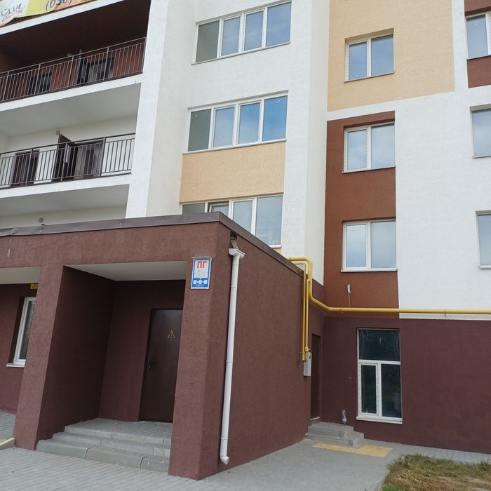 Власник 1 кім Вишневі Сади 3 поверх вигляд на ПАРК