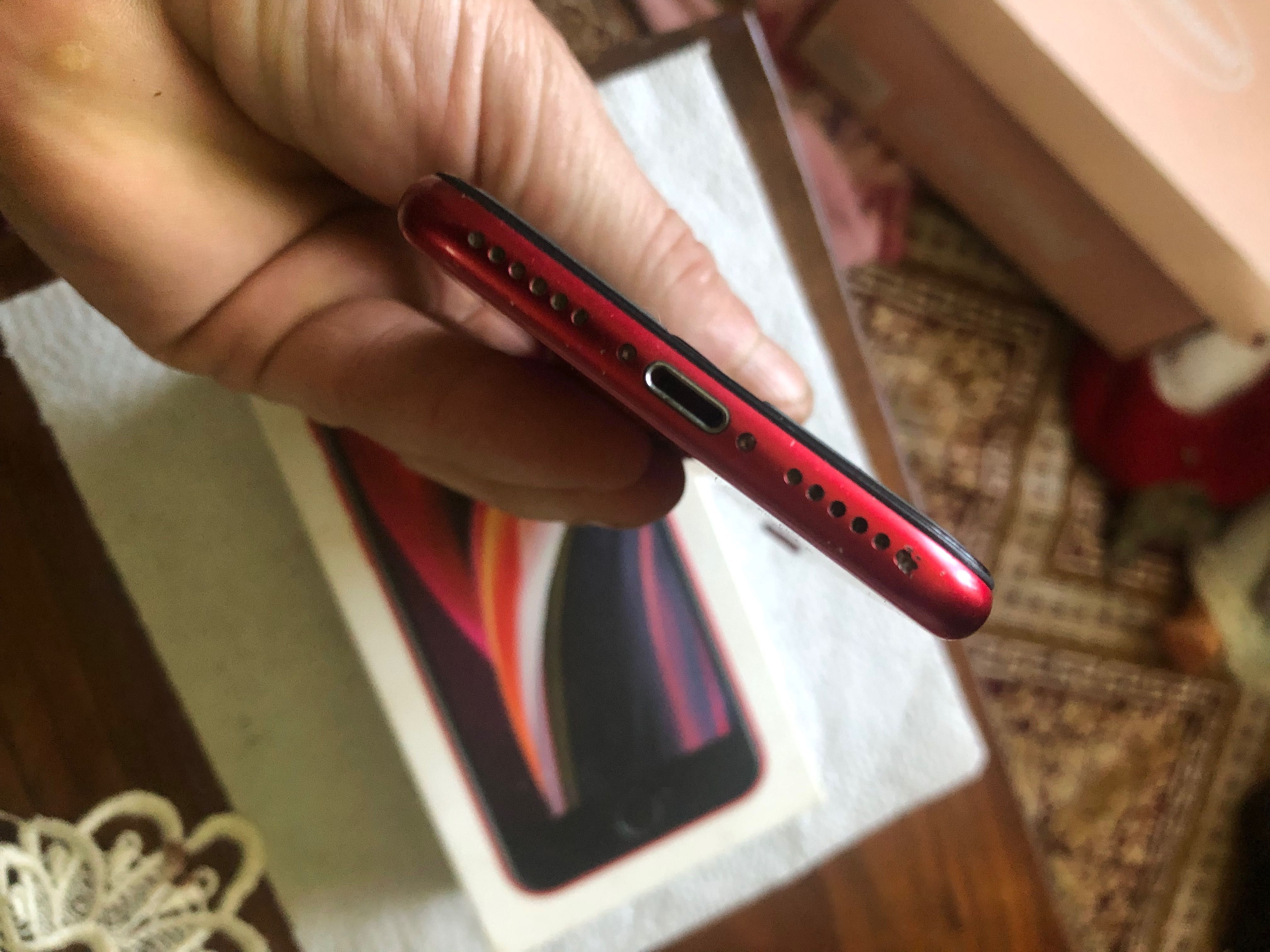Na części zablokowany iPhone SE 2020 A2296 super wyglad wersja RED