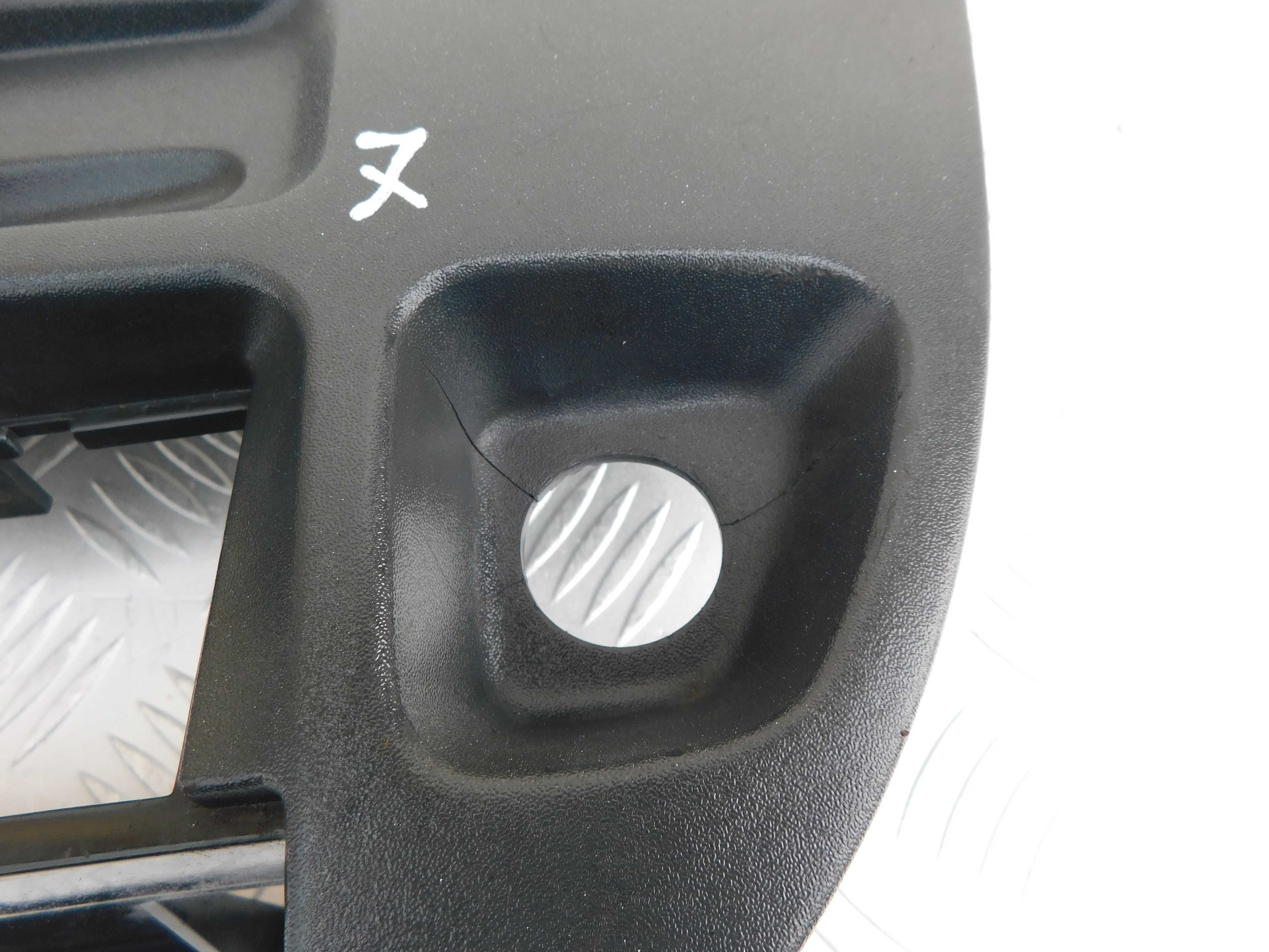 Mercedes Sprinter CDI plastik czołowy maskownica ramka konsoli OEM