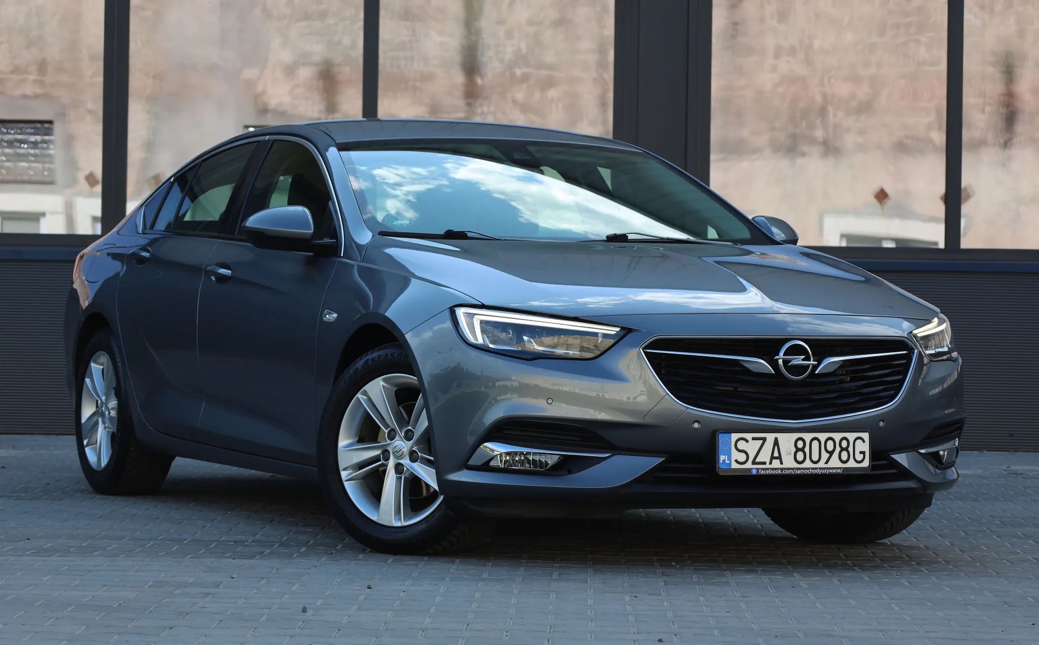Opel Insignia 1,5T automat LED navi carplay PDC serwisowany