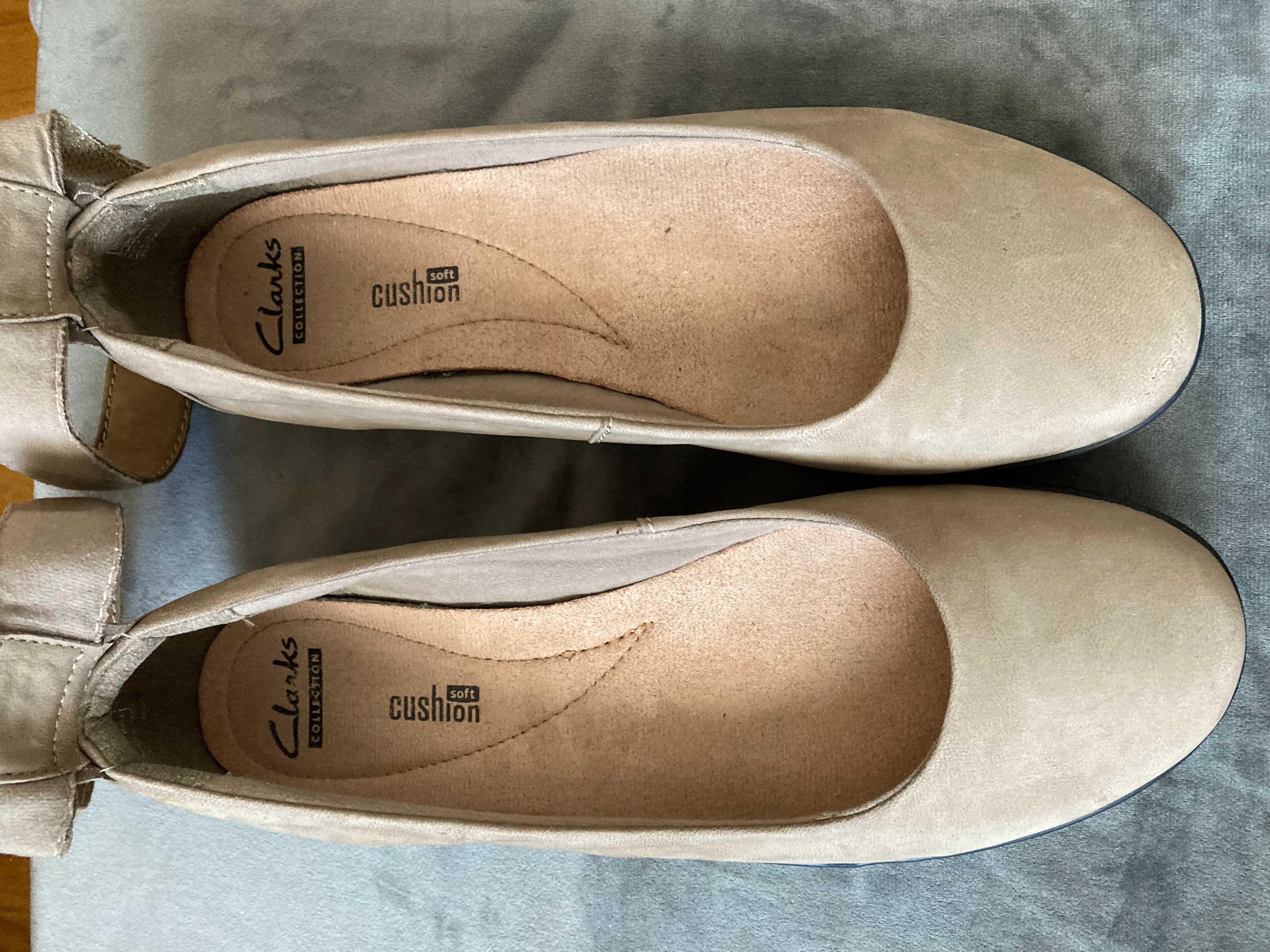 Komfortowe baleriny Clarks Medora Nina - naturalny nubuk – rozm. 40