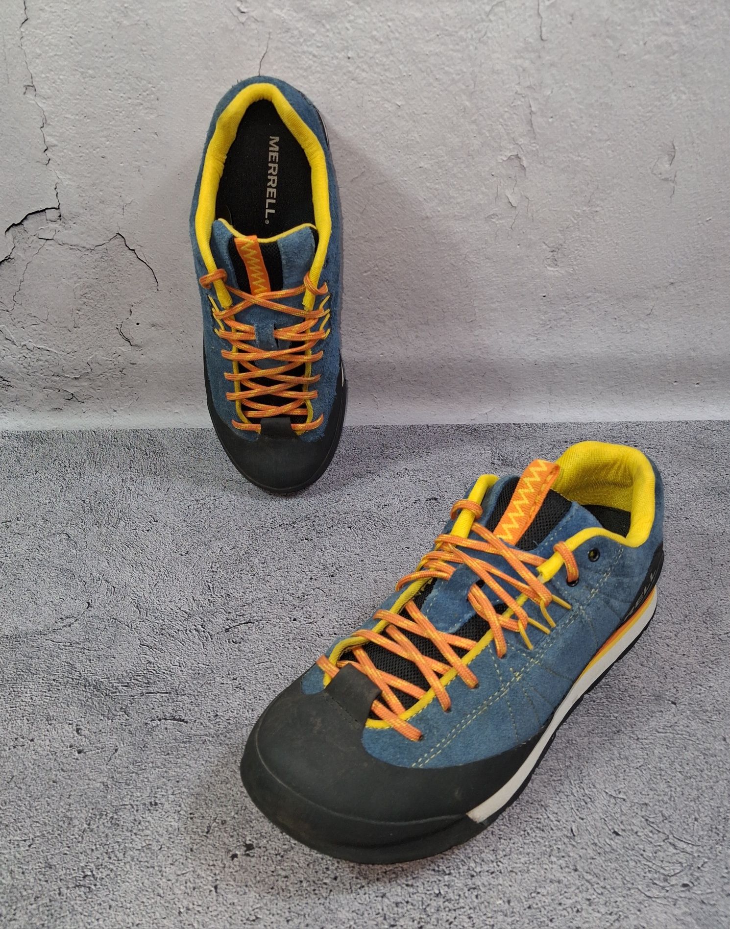 Кроссовки Merrell Catalyst Storm треккинговые водонепроницаемые Moab 3